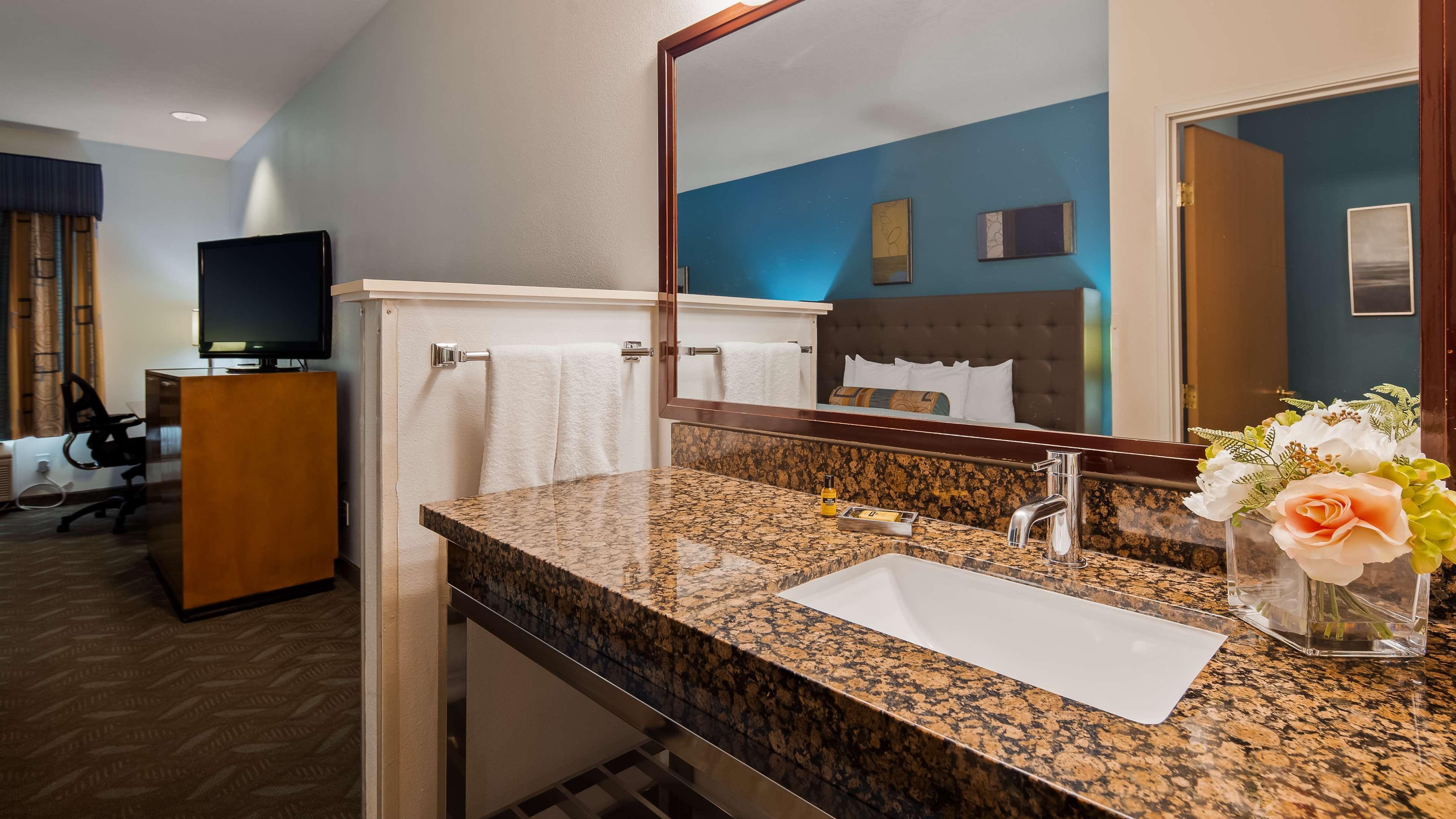 Best Western Plus Liberty Lake Inn Spokane Valley Bagian luar foto